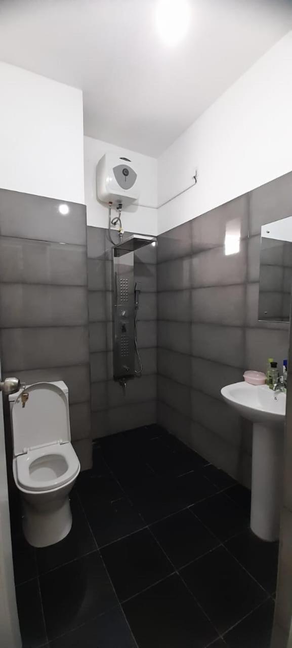 Oval View Residencies, Appartement