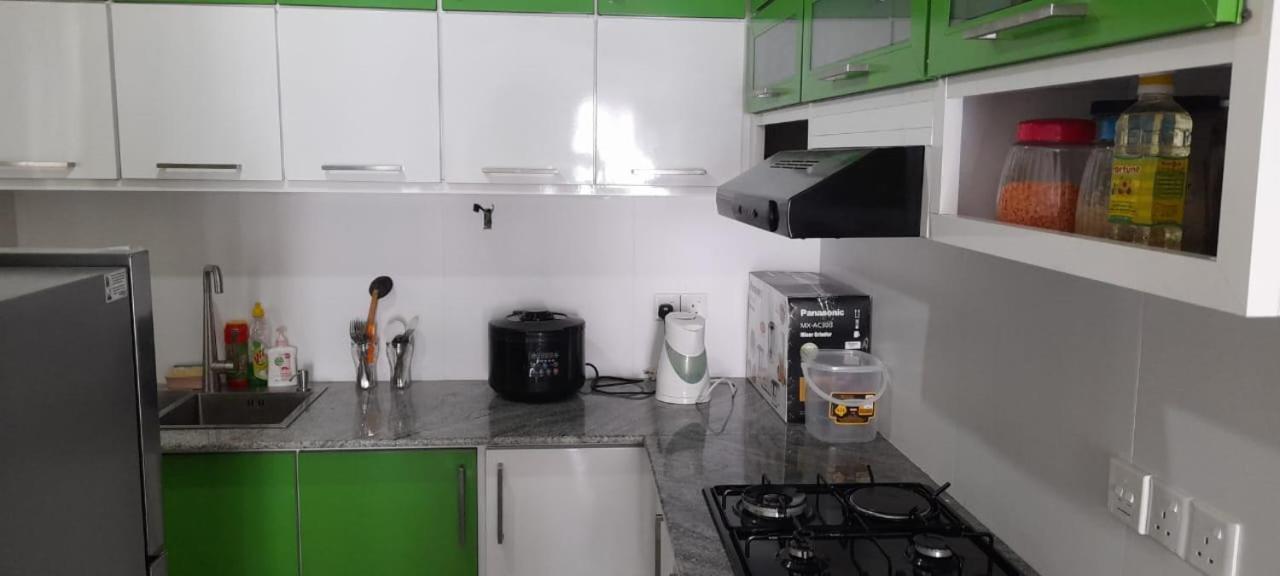 Oval View Residencies, Appartement *